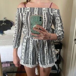 Abercrombie & Fitch black & white romper